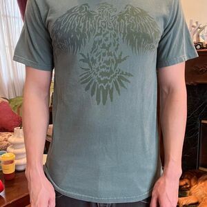 Vintage Vans Early 2000s Green Tattoo Raven Graphic T Shirt!